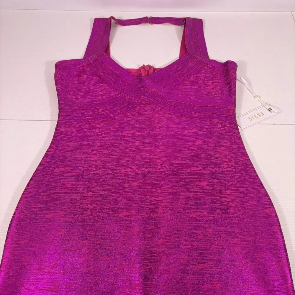 NWT Siena Magenta Sweetheart Neck Foiled Metallic Bandage Dress Size 14 1258